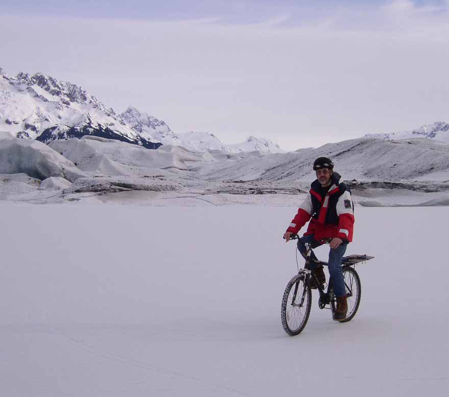 Jean-François sur le vélo et la glace
